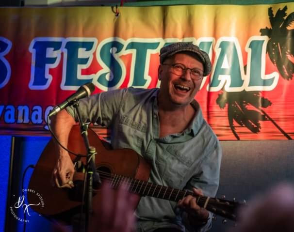Dave Ferra Band performing live at Hemnall Social Club